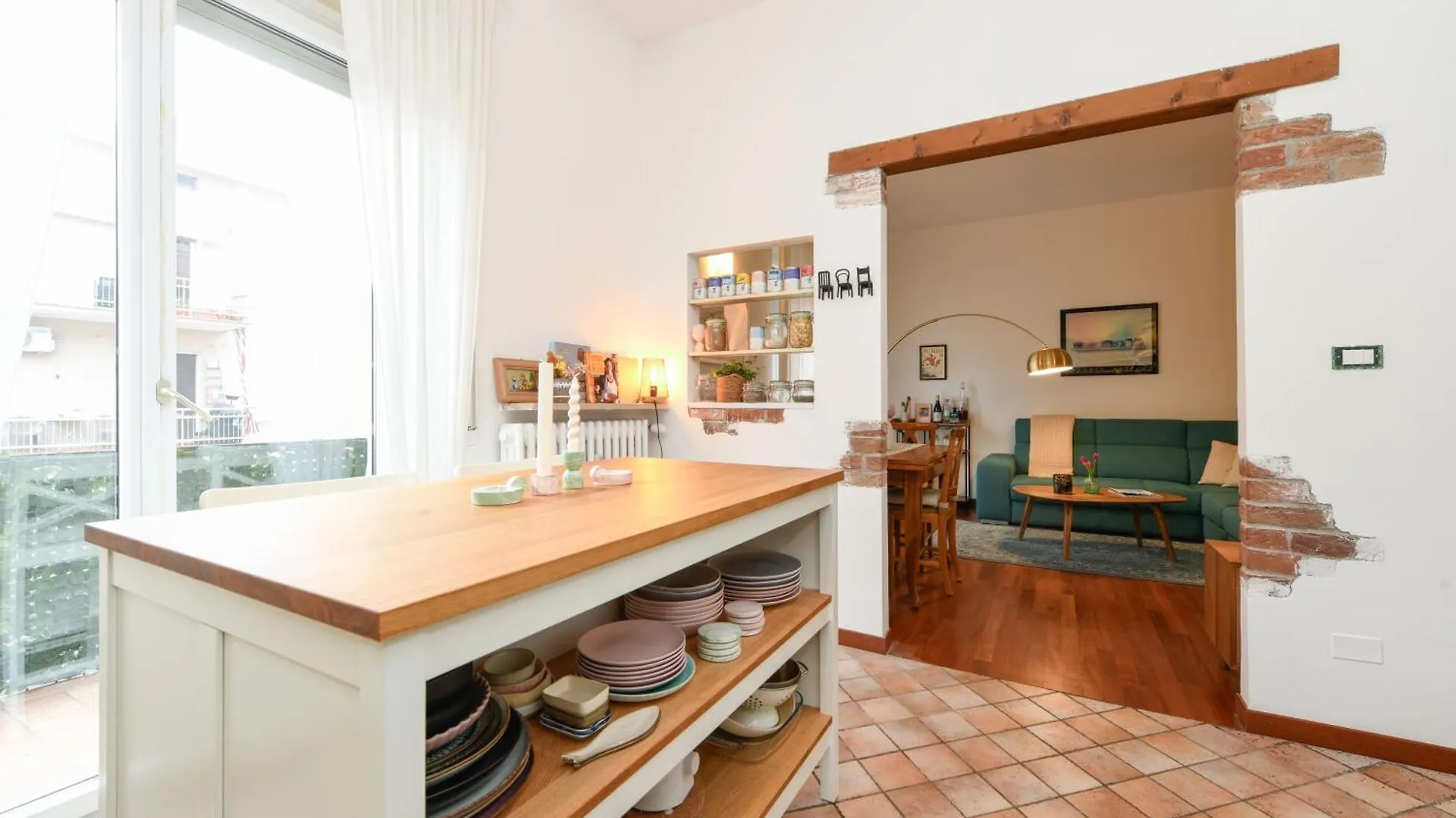 Casa Maddy - Balcony, Parking, 20-Minute Walk To The Center Apartment Verona 0*,